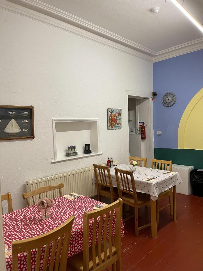 Henrys On The Prom 4* Грейт-Ярмут