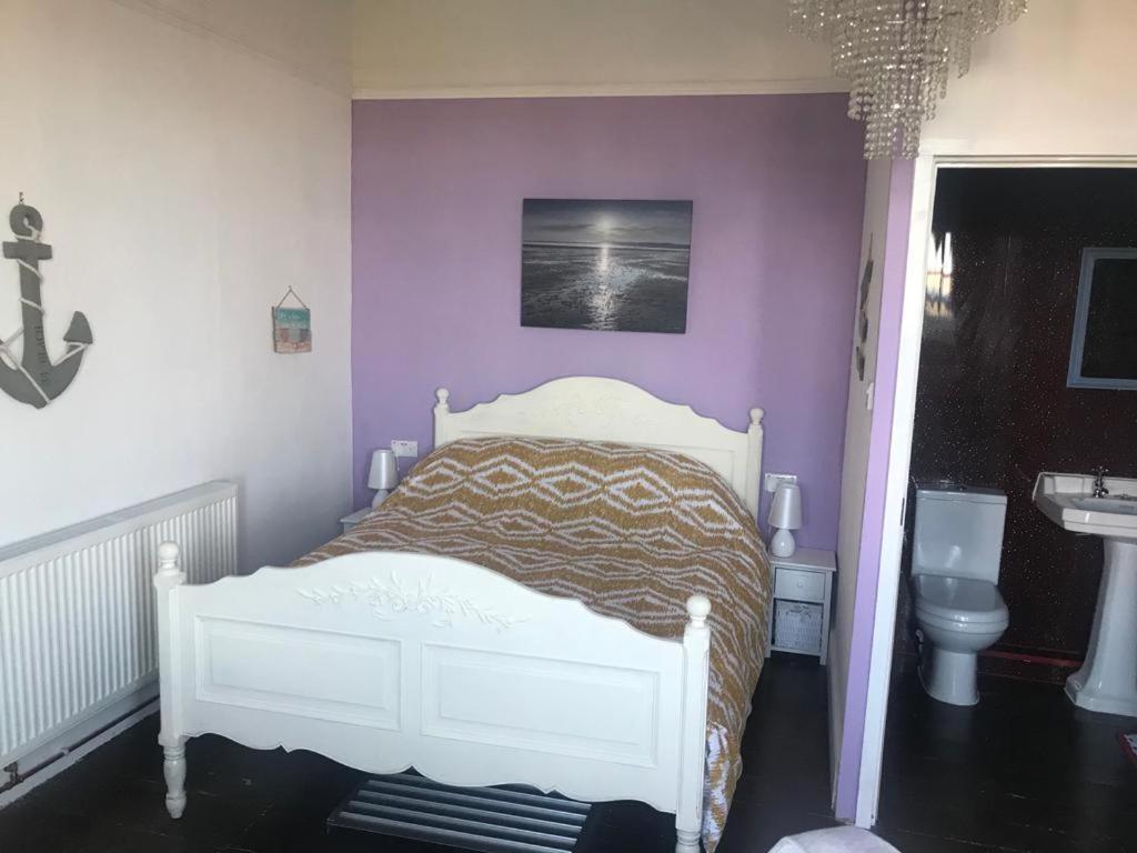 Henrys On The Prom 4* Грейт-Ярмут
