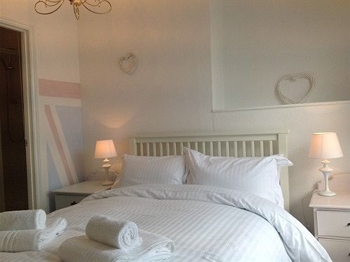 Bed and breakfast Henrys On The Prom Great Yarmouth