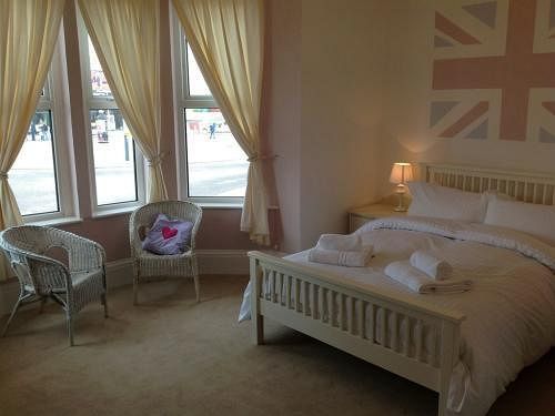Bed and breakfast Henrys On The Prom