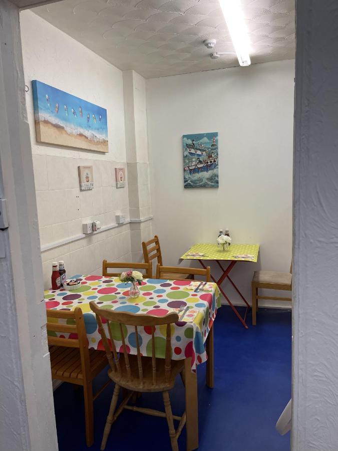 Couette-café Henrys On The Prom 4*
