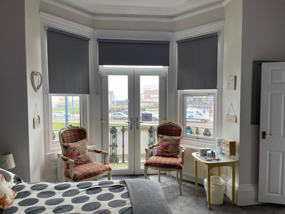 Couette-café Henrys On The Prom 4*