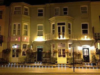 Henrys On The Prom Great Yarmouth